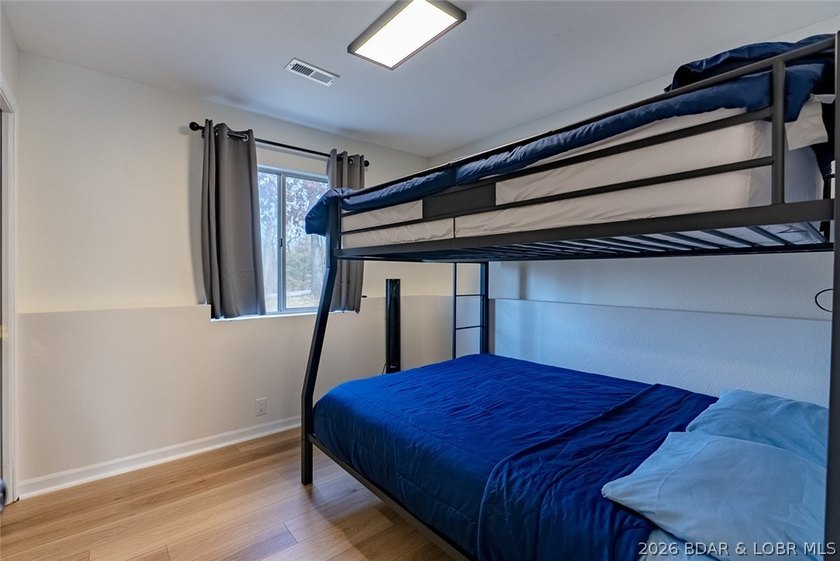 Discover the perfect combination of modern updates and lake-area - photo 19