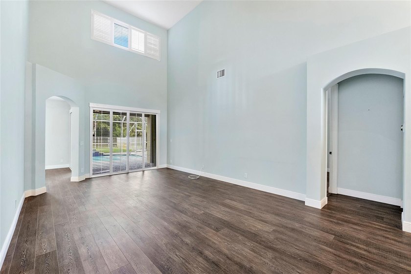 Absolutely stunning 5-bedroom, 3.5-bath home located in The - photo 10