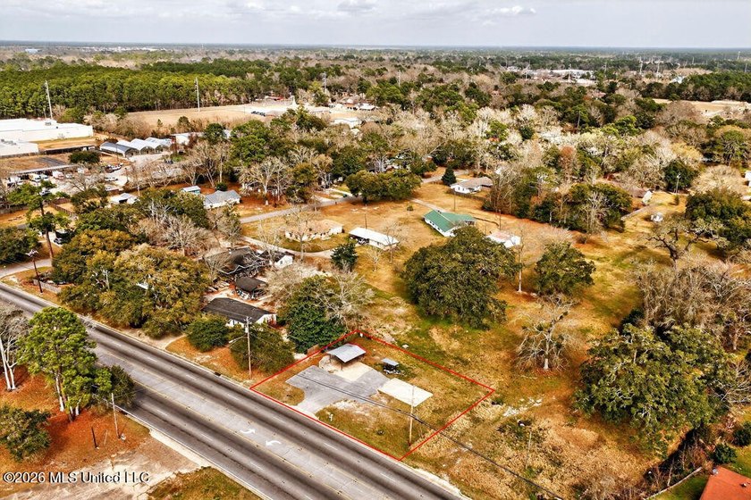 Opportunity awaits at 5302 Telephone Rd in Pascagoula. This 0 - photo 3