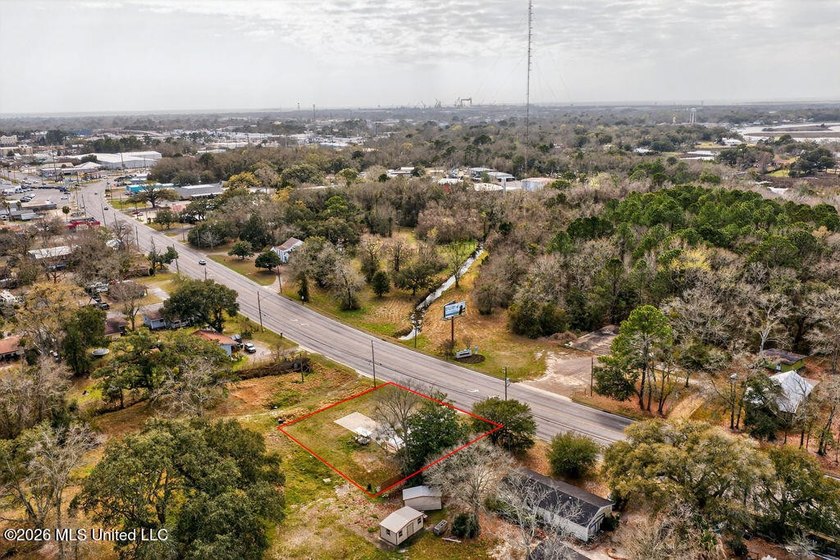 Opportunity awaits at 5302 Telephone Rd in Pascagoula. This 0 - photo 7