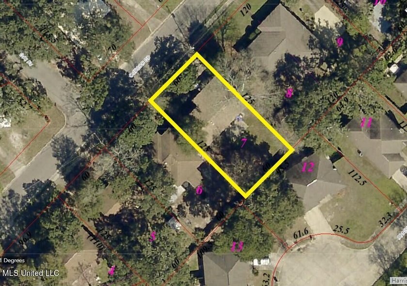 Reduced Price! Solidly-built, 1 story, Brick Home in East - photo 3