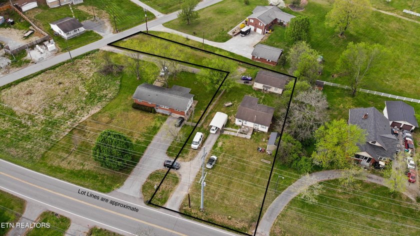 This property is great for a variety of uses. Investors - photo 8