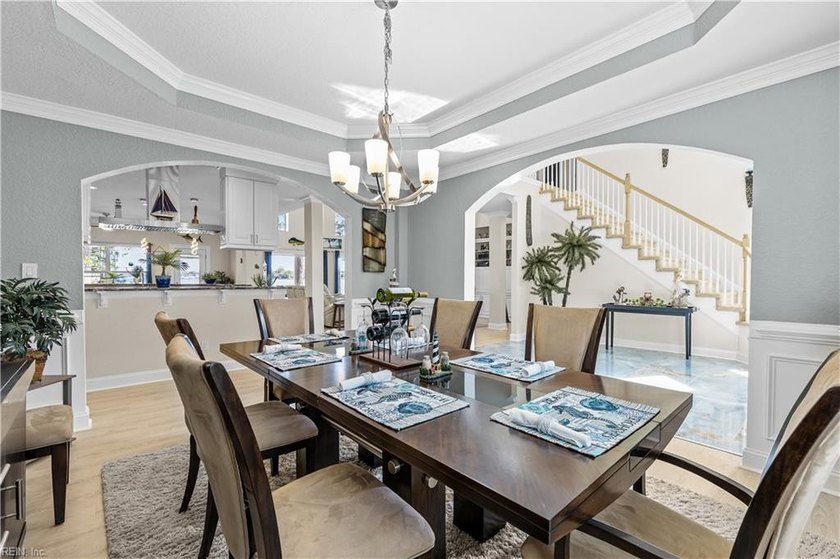 Welcome to a rare waterfront masterpiece! Exceptional &amp; secluded - photo 22