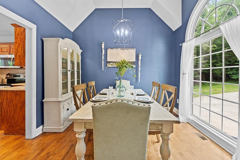 Finding a home on Lake Greenwood that offers both expansive big - photo 6