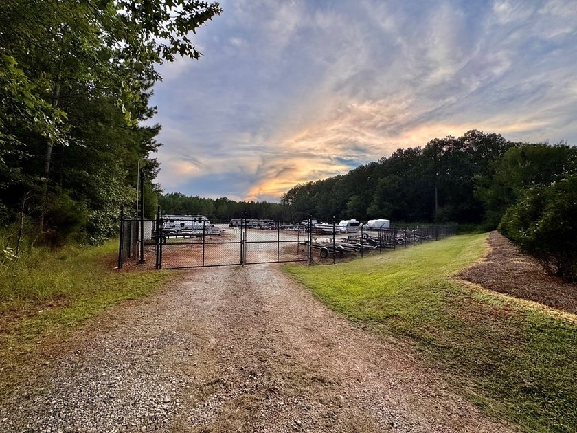 Great opportunity to build your dream home in the highly - photo 6