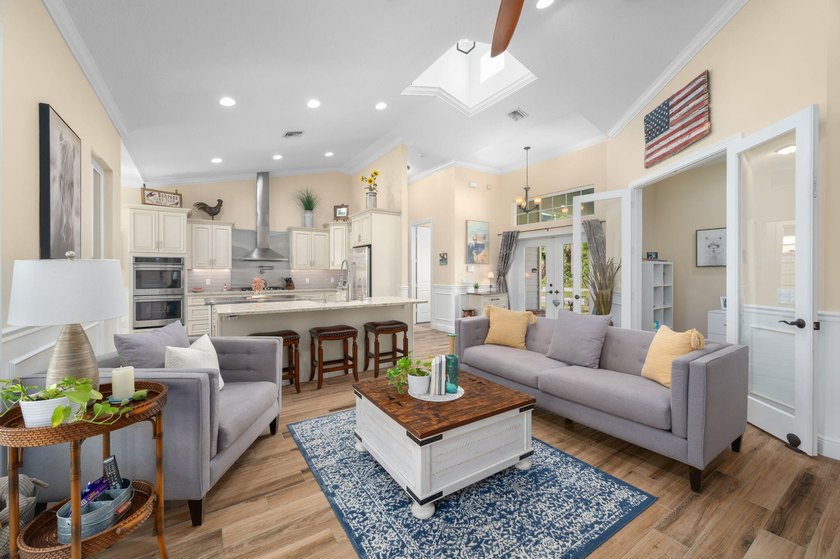 Meticulously maintained, custom built in 2017, 3 BR/ 2.5 BA CBS - photo 8