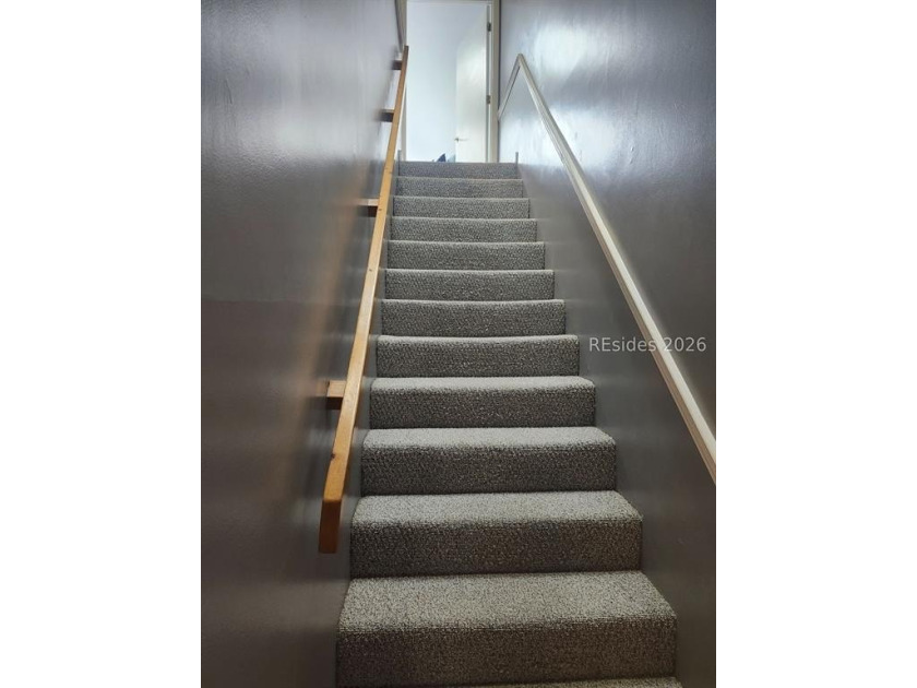Beautiful 2-bedroom, 2.5-bath townhome located in the highly - photo 15