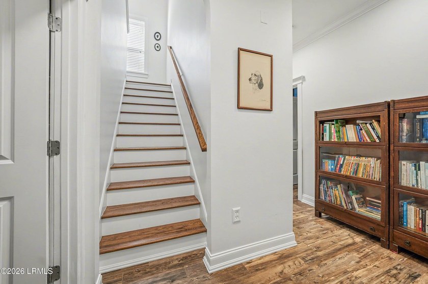Experience coastal elegance in the sought-after Somerset Point - photo 21