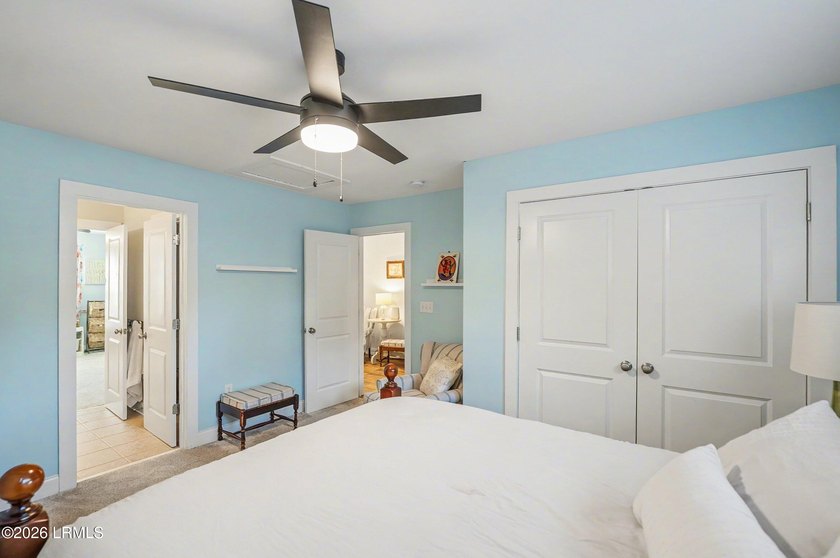 Experience coastal elegance in the sought-after Somerset Point - photo 31