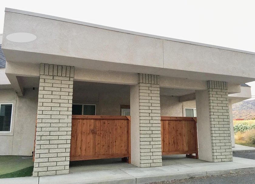 Listing photo