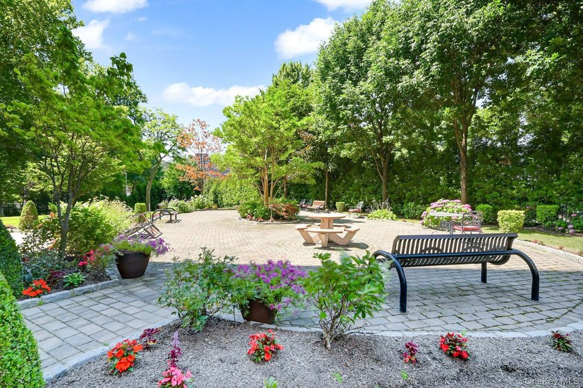 $43,500 BUYER INCENTIVE TOWARDS MONTHLY MAINTENANCE PRE-PAIDS OR - photo 27