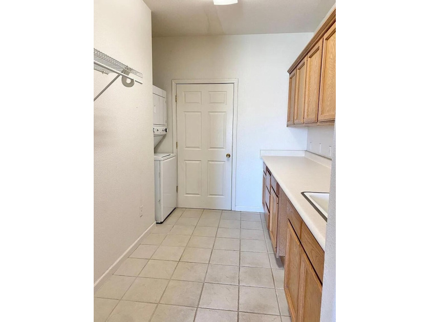 Fantastic Investment Opportunity! This duplex is ideally - photo 9