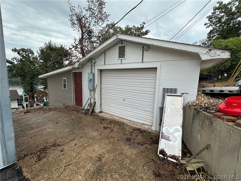 Now includes 10x35 Concrete dock and seller will consider ALL - photo 11