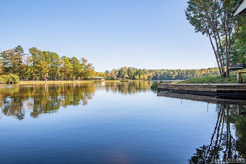 Imagine this: your family compound on three Lake Gaston - photo 3