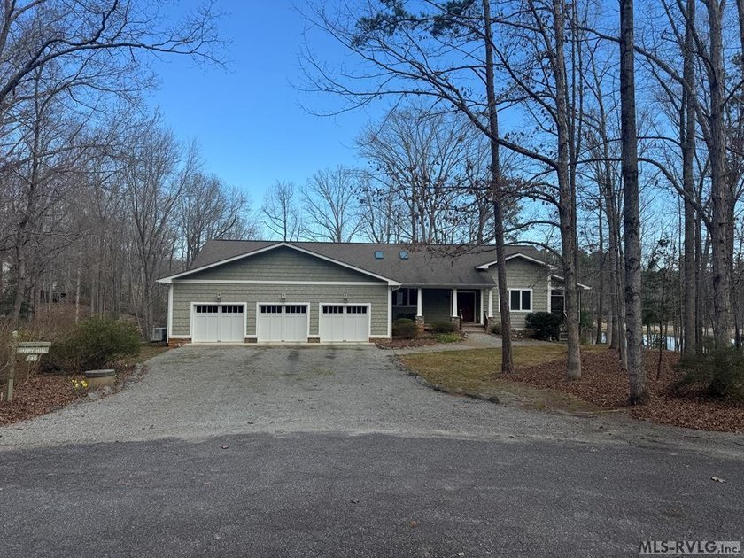 Imagine this: your family compound on three Lake Gaston - photo 4