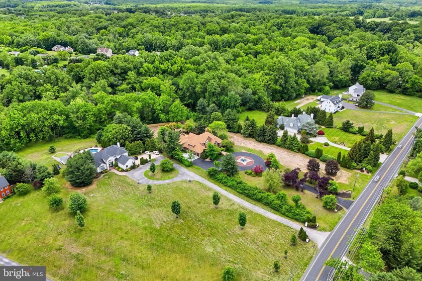 WELCOME TO 325 HARRISONVILLE ROAD, AN EXTRAORDINARY CONTEMPORARY - photo 19