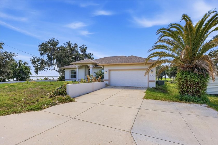Under contract-accepting backup offers. One or more photos were - photo 4