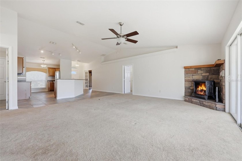 Under contract-accepting backup offers. One or more photos were - photo 7