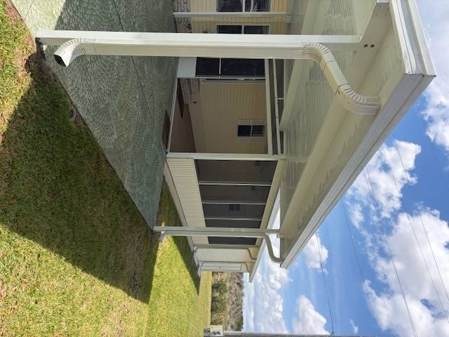 Move right into this beautifully updated 2-bedroom, 2-bath - photo 6