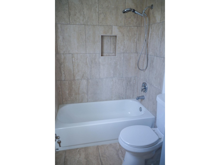 WELCOME TO A GREAT SINGLE FAMILY HOME WITH 2 BEDROOMS AND 1 BATH - photo 30