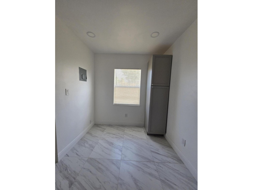 WELCOME TO A GREAT SINGLE FAMILY HOME WITH 2 BEDROOMS AND 1 BATH - photo 33