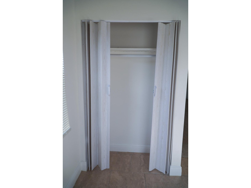 WELCOME TO A GREAT SINGLE FAMILY HOME WITH 2 BEDROOMS AND 1 BATH - photo 39