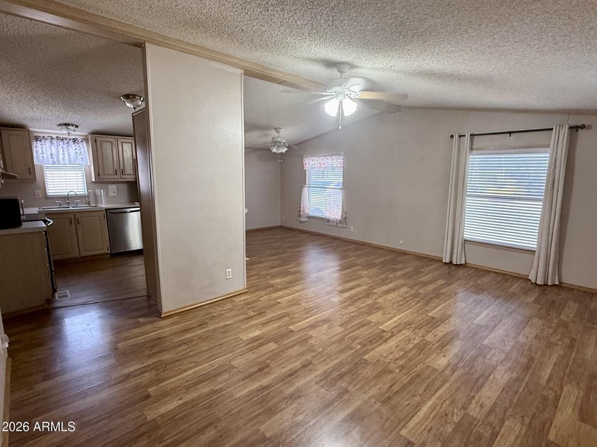 **ALL AGES with LOW lot rent** Welcome Home! Spacious corner-lot - photo 8