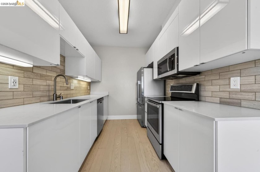 What an opportunity!! Come and see this one bedroom condo in - photo 11