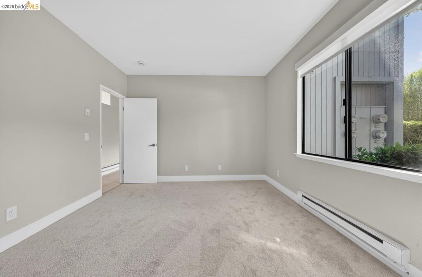 What an opportunity!! Come and see this one bedroom condo in - photo 17