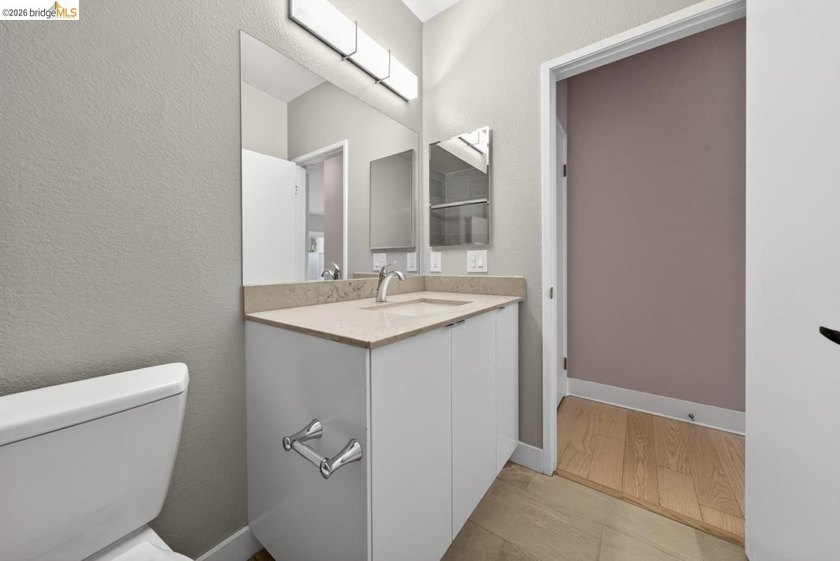 What an opportunity!! Come and see this one bedroom condo in - photo 19