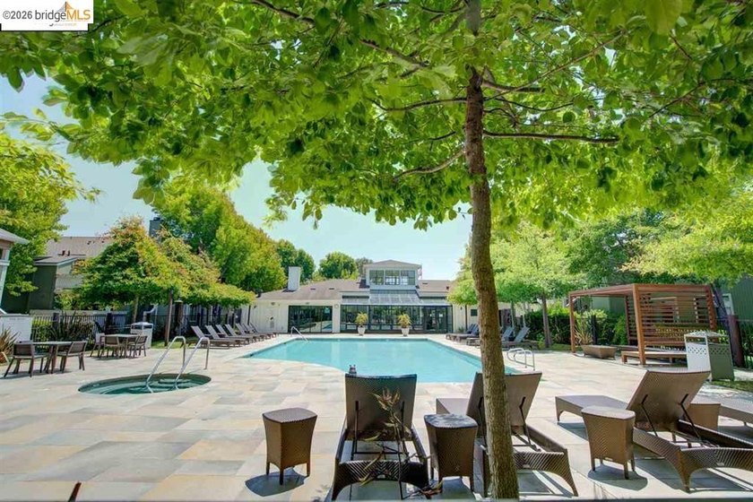 What an opportunity!! Come and see this one bedroom condo in - photo 24