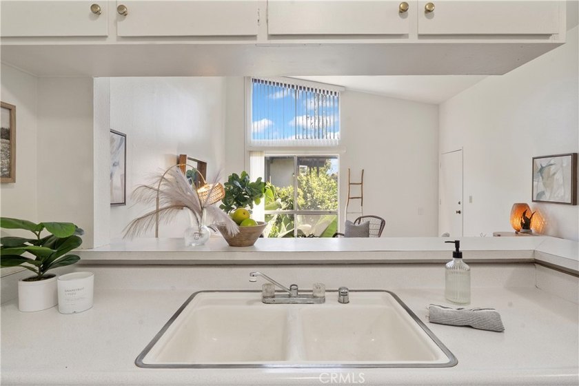 Experience comfort and coastal calm in this beautifully situated - photo 3