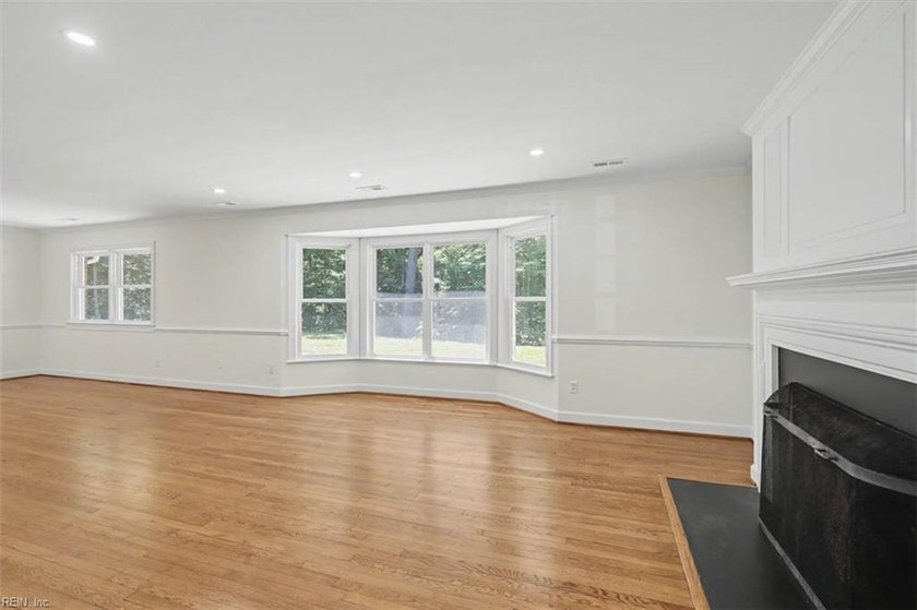 Highly desirable Marlbank Farm Community is where you will find - photo 6
