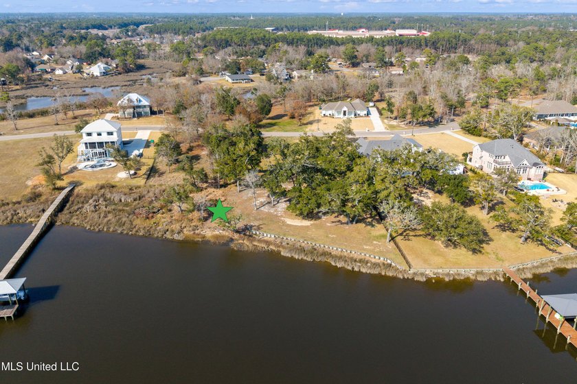 Build your dream home on the water surrounded by oak trees. Wake - photo 4