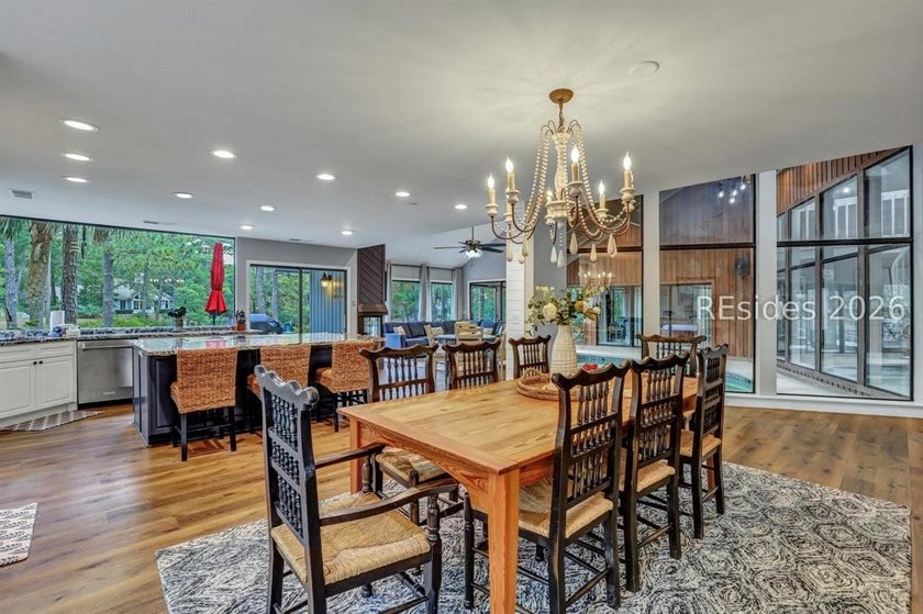 Unique home with a covered, heated pool and bi-fold doors that - photo 19