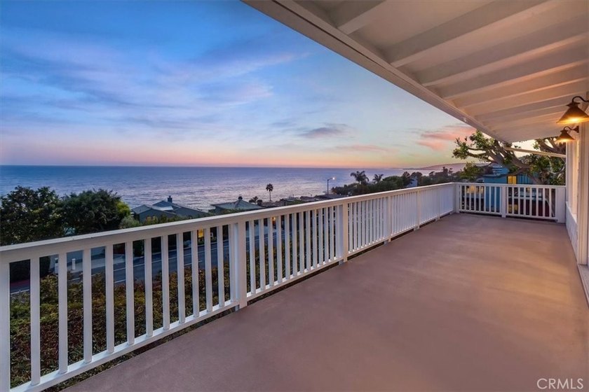 Perched above Coast Highway in South Laguna, this coastal - photo 2