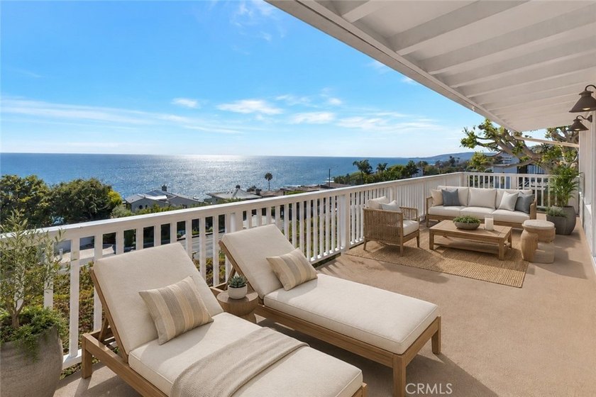 Perched above Coast Highway in South Laguna, this coastal - photo 10