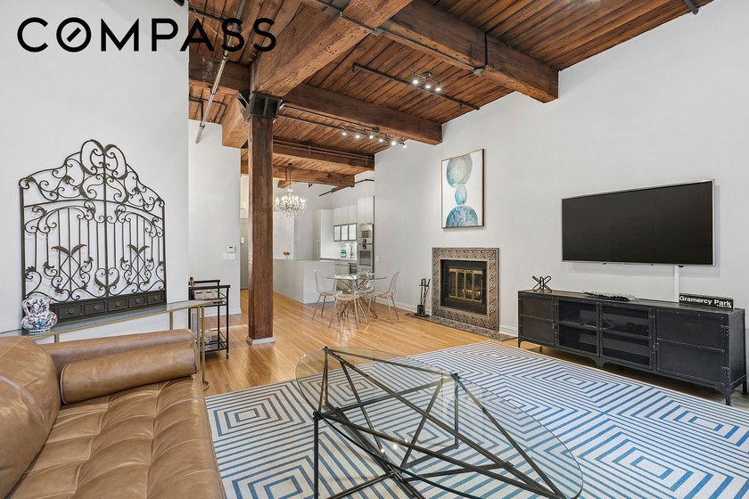 Meticulously renovated Gramercy loft in Gramercy Habitat, a - photo 3