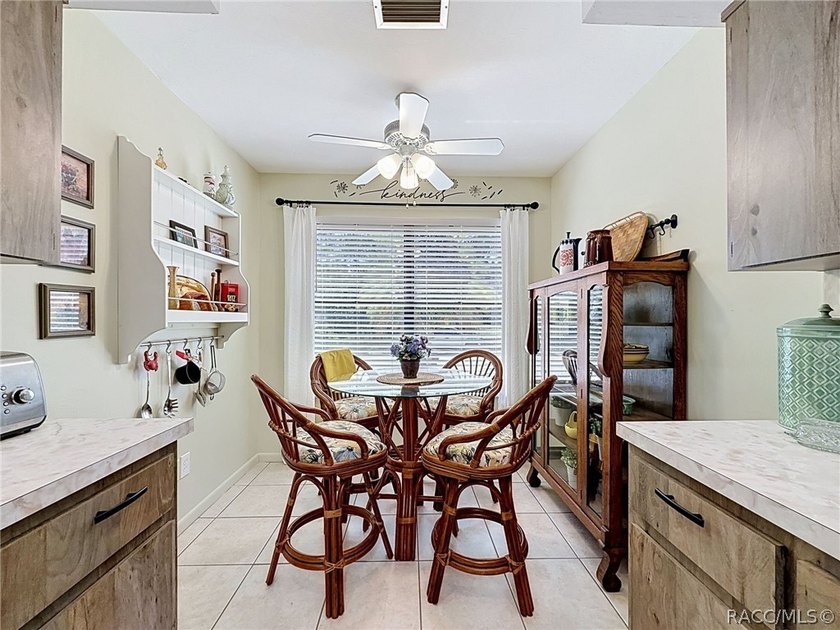 Welcome to waterfront living in the heart of Homosassa! Located - photo 12
