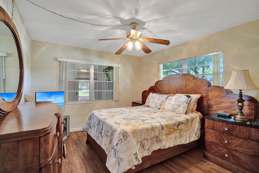Private, first floor corner unit, furnished 2 bedroom/1.5 bath - photo 13
