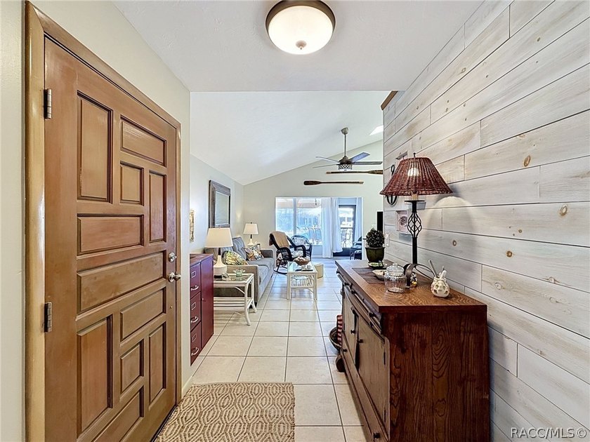 Welcome to waterfront living in the heart of Homosassa! Located - photo 33