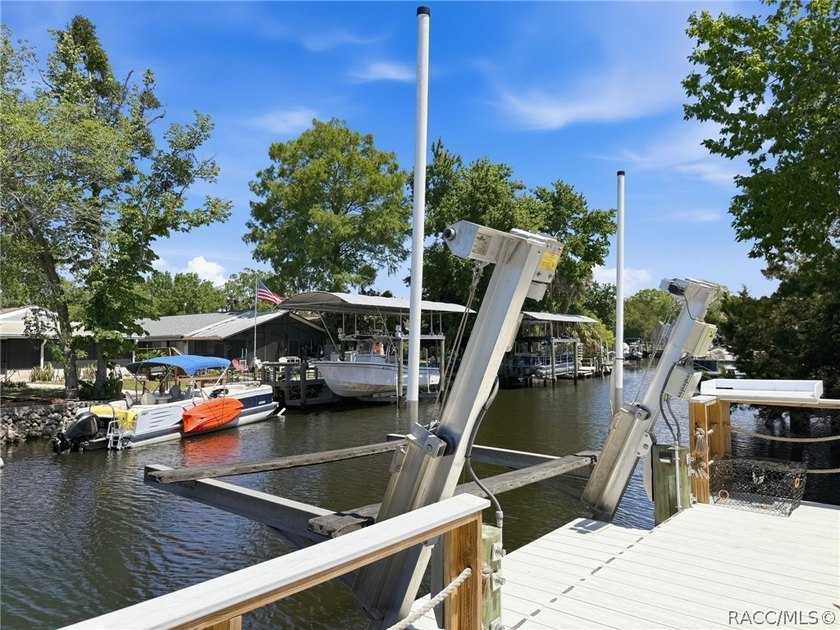 Welcome to waterfront living in the heart of Homosassa! Located - photo 45