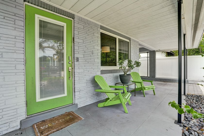 Welcome to this charming single-family residence located in East - photo 6