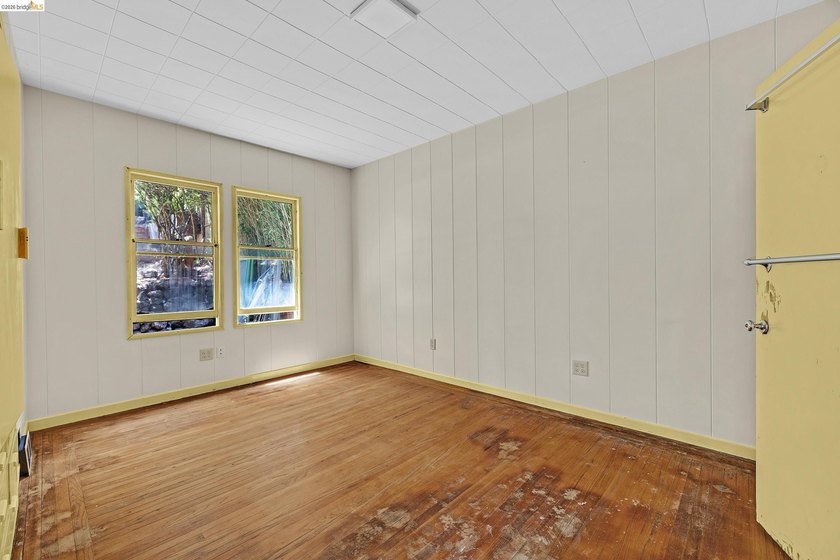 Charming Turn-of-the-Century Opportunity in Point Richmond! - photo 9