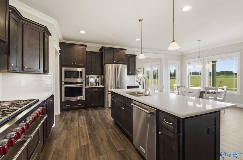 Rare opportunity to own a custom full-brick home on 20 - photo 18