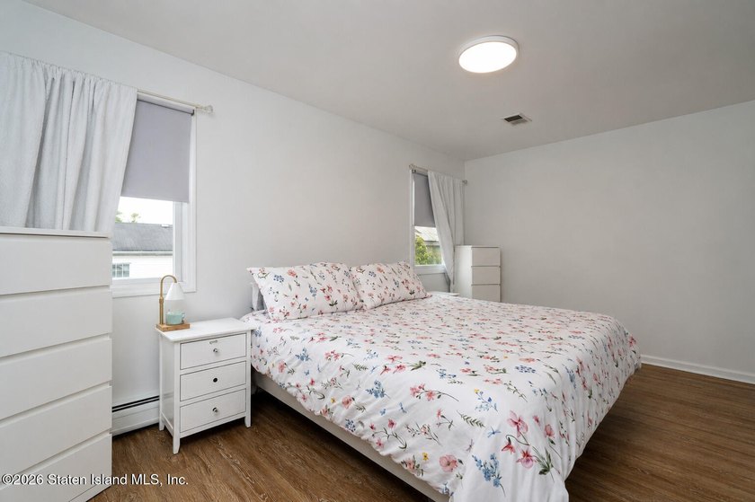 Welcome to 198 Willowbrook Road - an exceptional, beautifully - photo 19