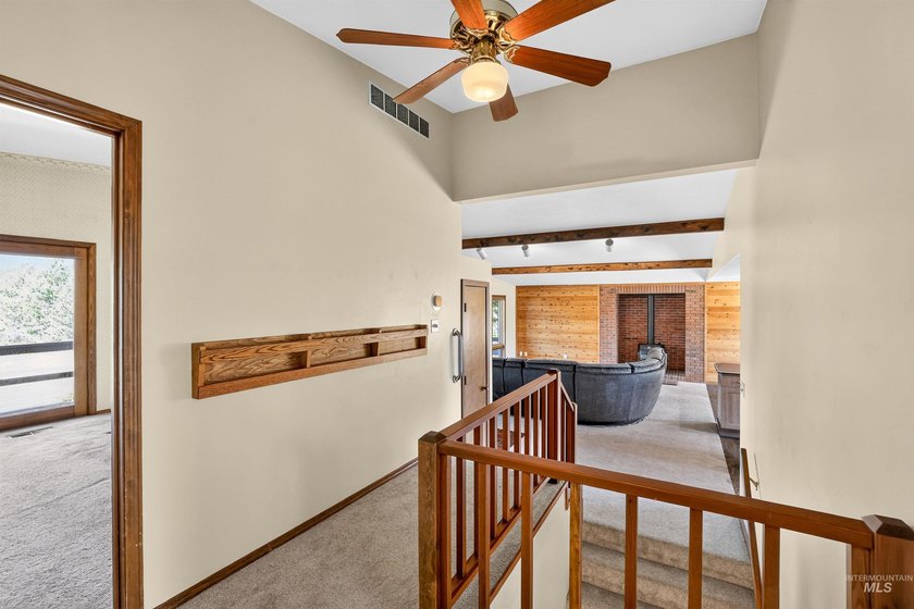Welcome to Cascade!! Come home to this private home located in - photo 23