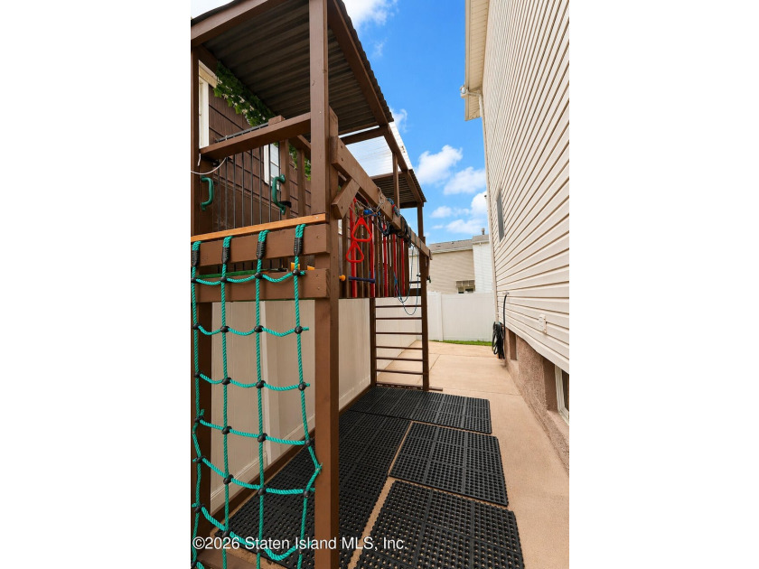 Welcome to 198 Willowbrook Road - an exceptional, beautifully - photo 35