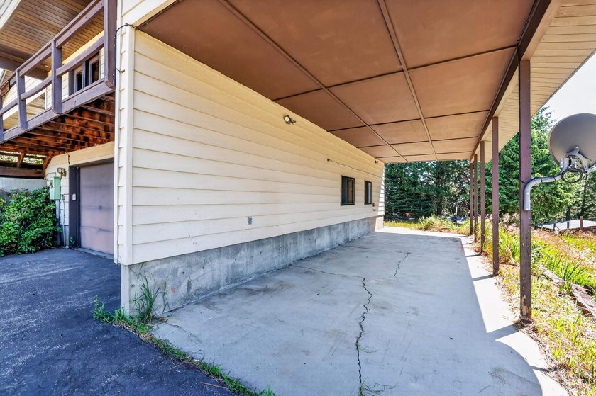 Welcome to Cascade!! Come home to this private home located in - photo 46