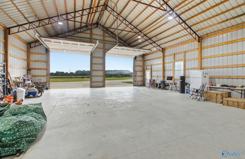 Rare opportunity to own a custom full-brick home on 20 - photo 49